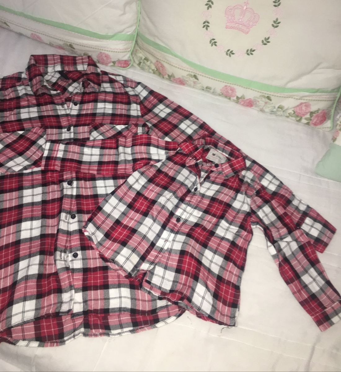 calça larga nas pernas
