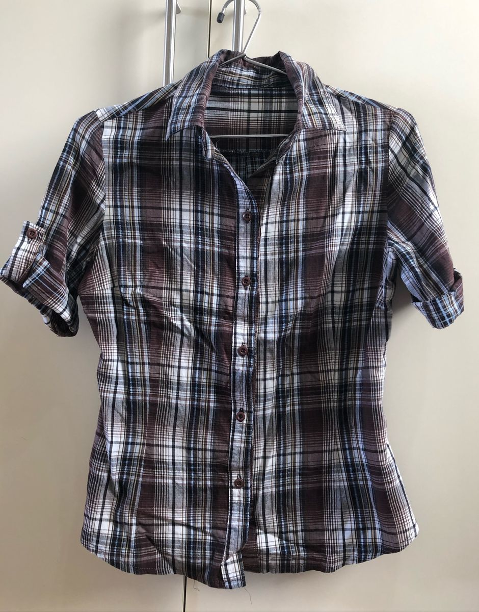 camisa xadrez curta feminina