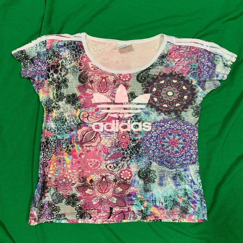 Camiseta Adidas Feminina Estampada Linda Adidas Usado 109387373
