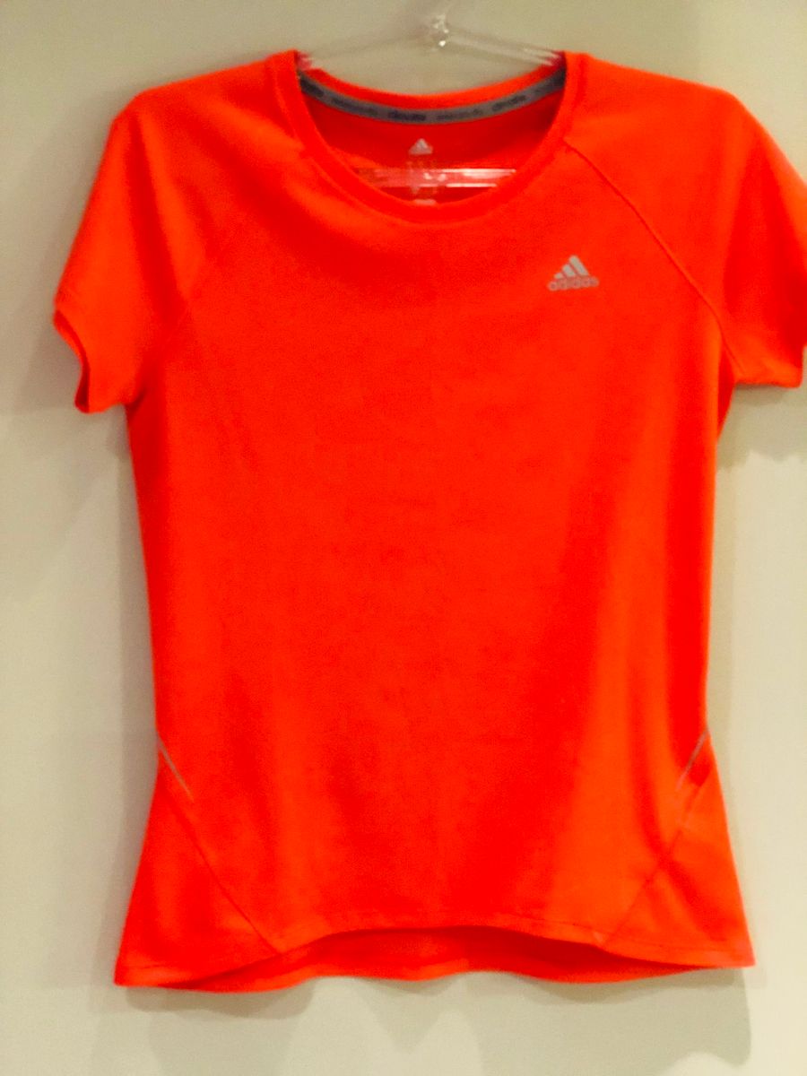 camiseta adidas laranja feminina