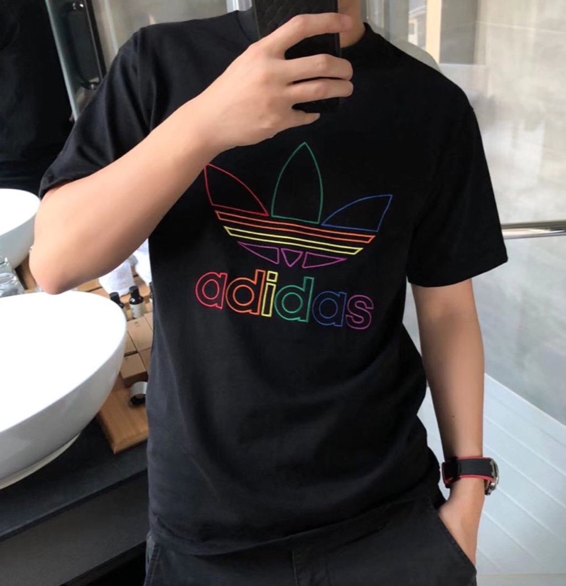 camisa adidas pride