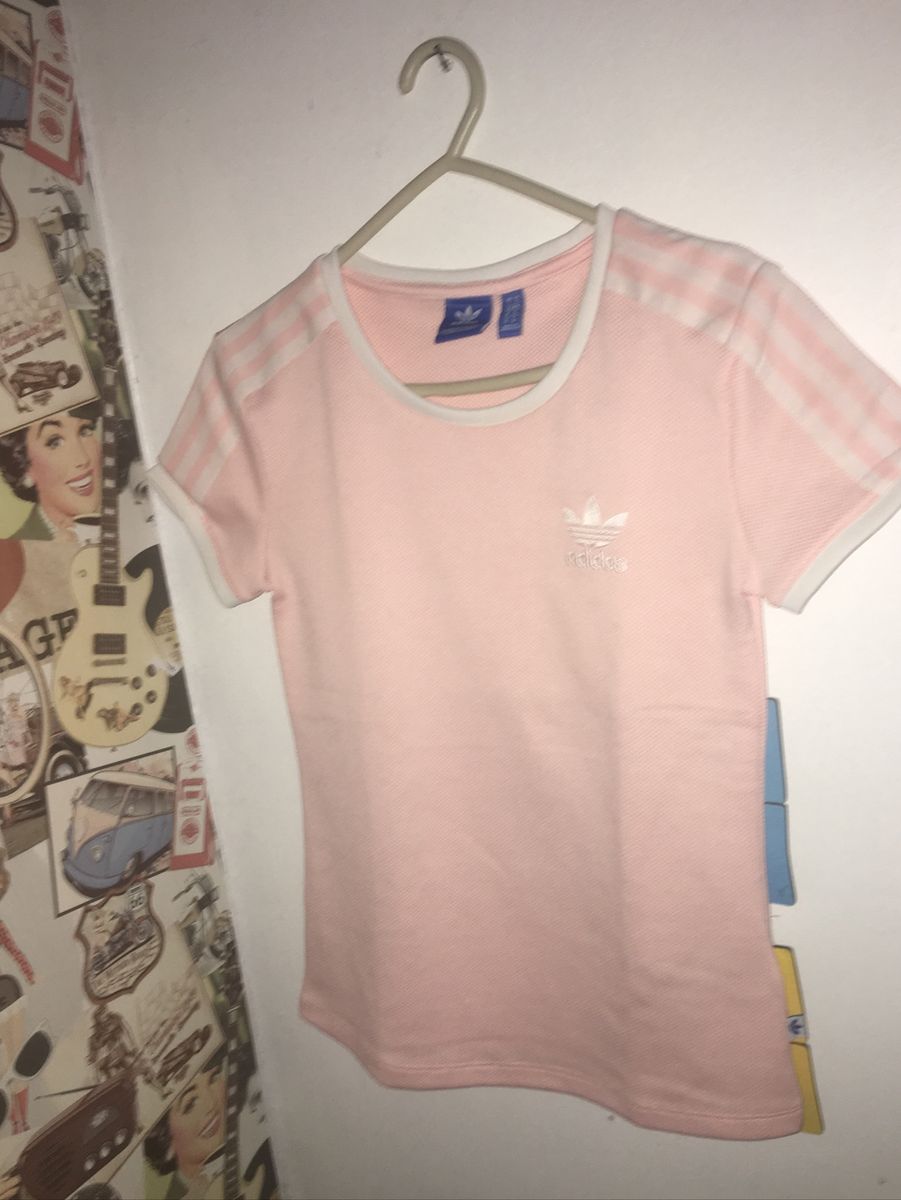 camiseta adidas rosa claro