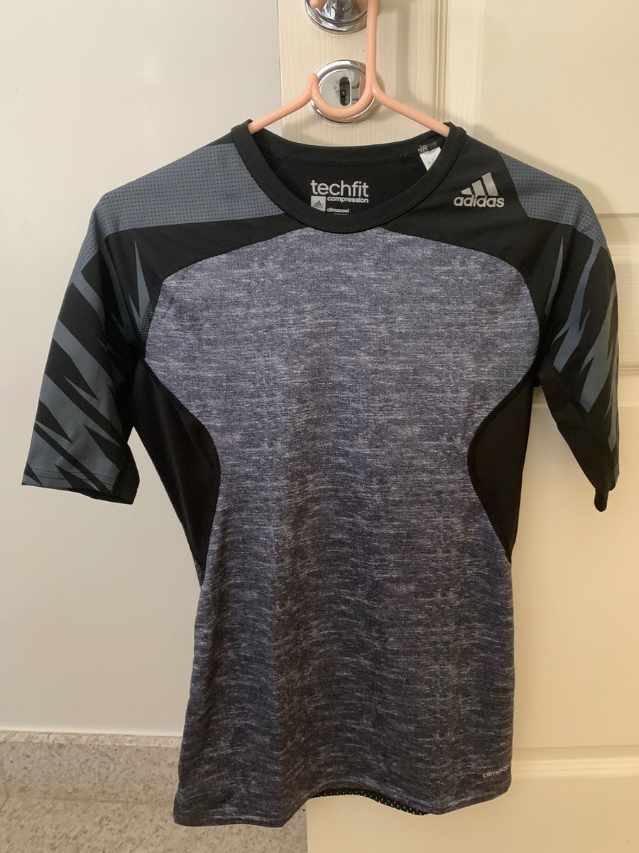 Camiseta adidas Techfit Compression - Fátima Esportes