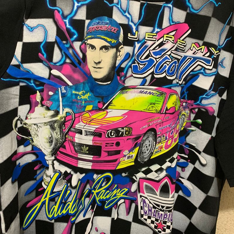 Camiseta Adidas X Jeremy Scott Rally - Tam. G | Adidas Nunca Usado