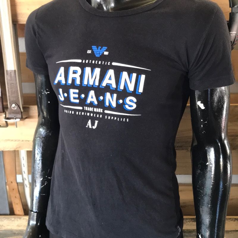 Camiseta armani hot sale jeans