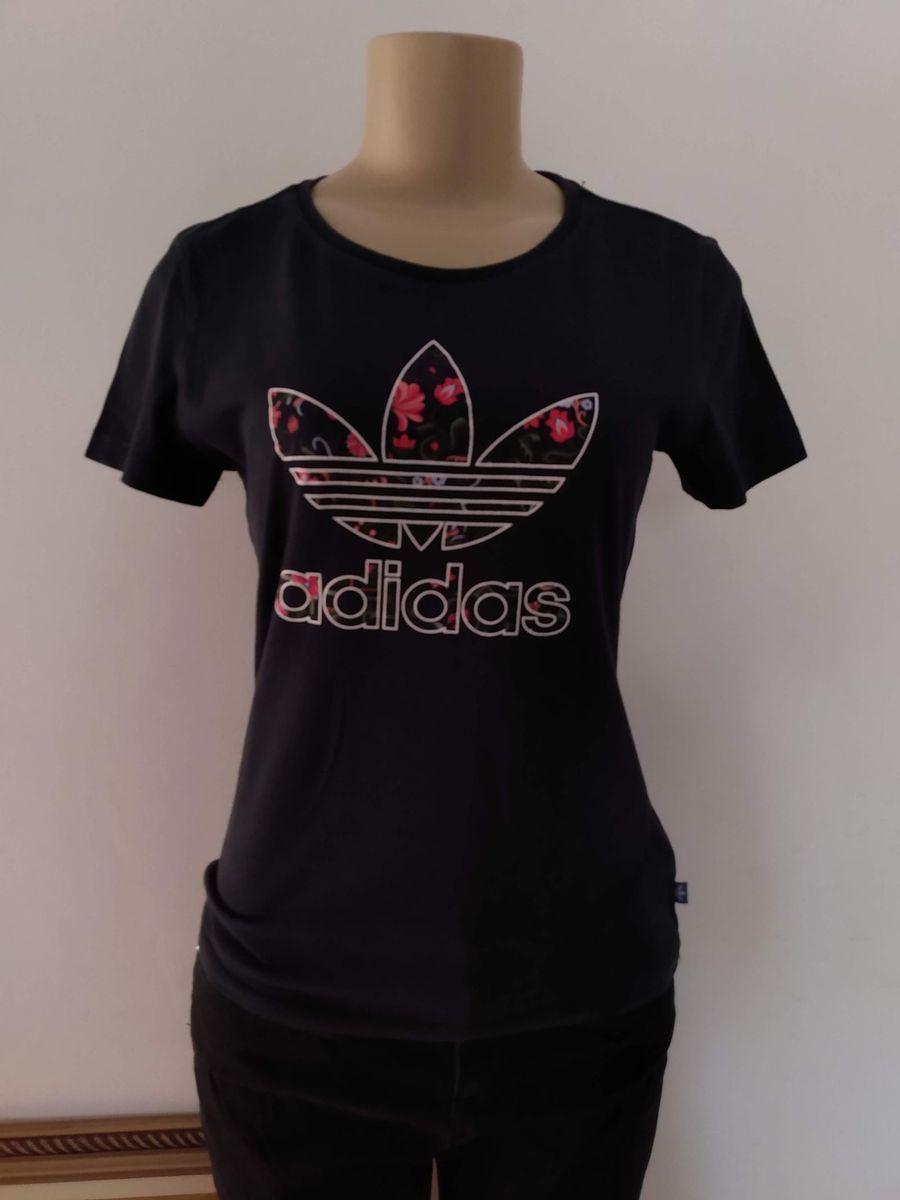camiseta baby look adidas