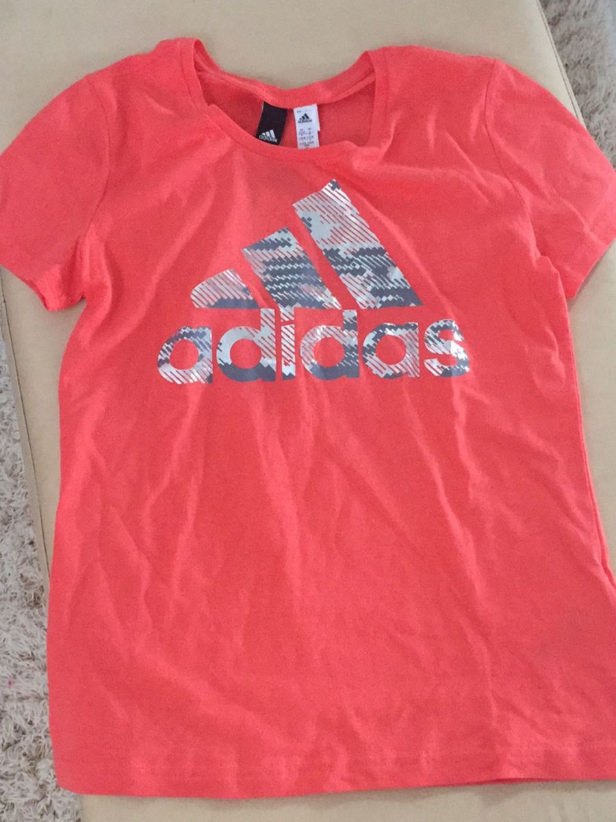 camiseta baby look adidas