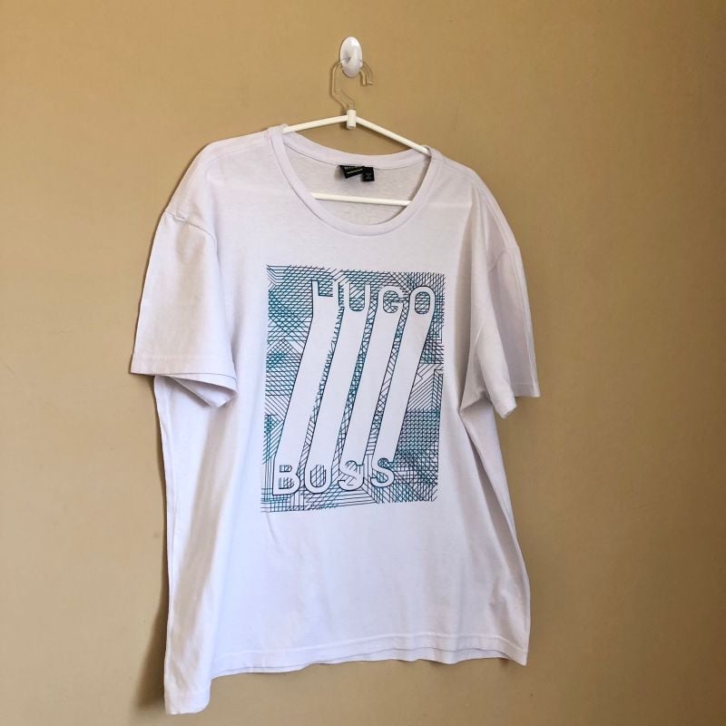 Camiseta Branca com Estampa Gráfica Masculina Hugo Boss Hugo