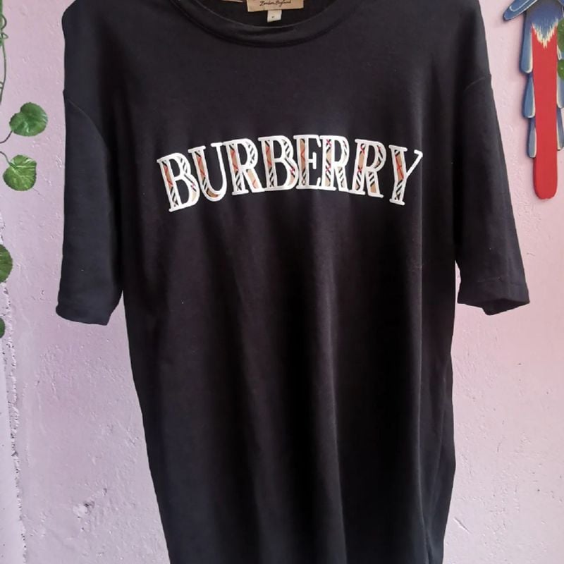 Camiseta burberry preta sale