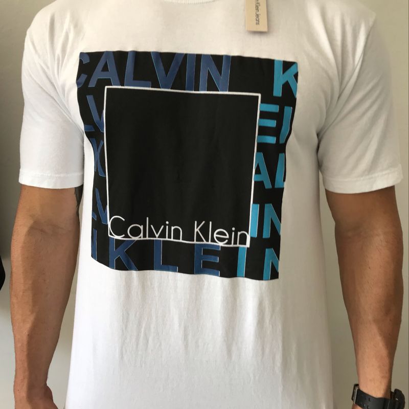 Camiseta Calvin Klein  Camiseta Masculina Calvin Klein Nunca