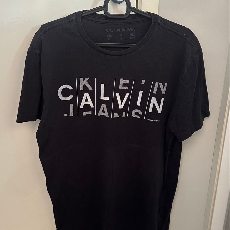 Preços baixos em Camisas masculinas Calvin Klein tamanho XS