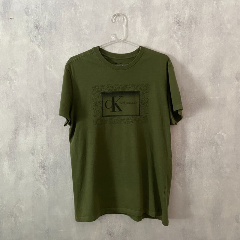 Camiseta Calvin Klein Logo Verde - Compre Agora