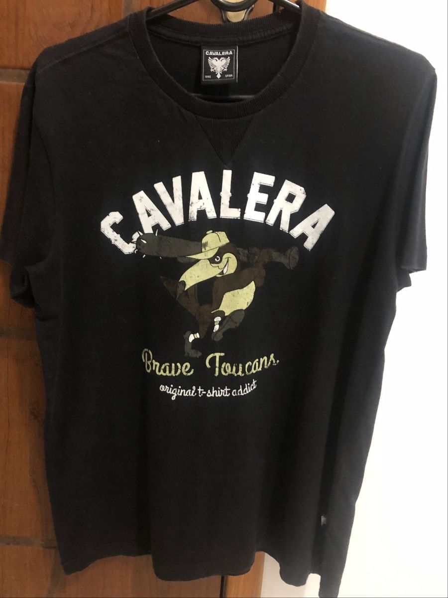 Camiseta Cavalera Correntes Preta - Compre Agora
