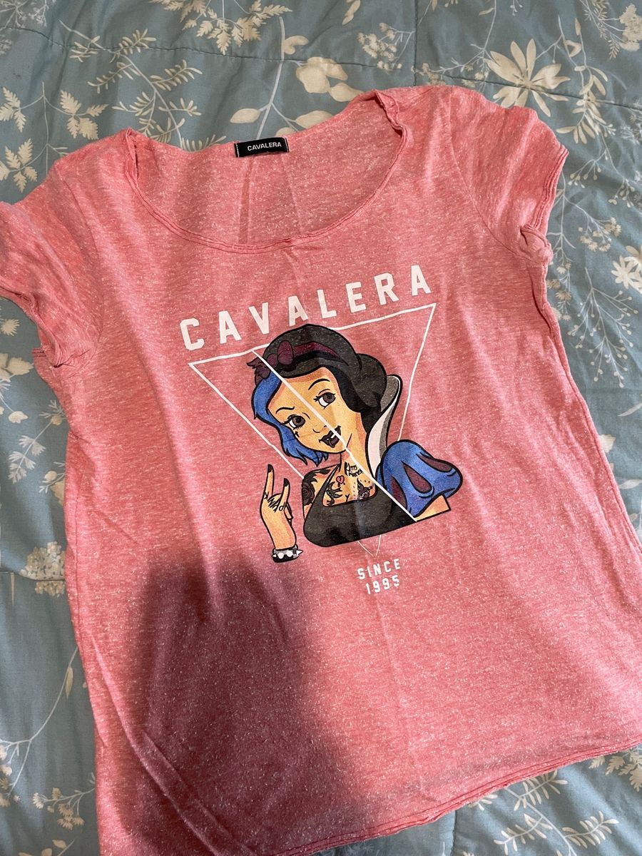 Camiseta Cavalera, Camiseta Feminina Cavalera Usado 92372120