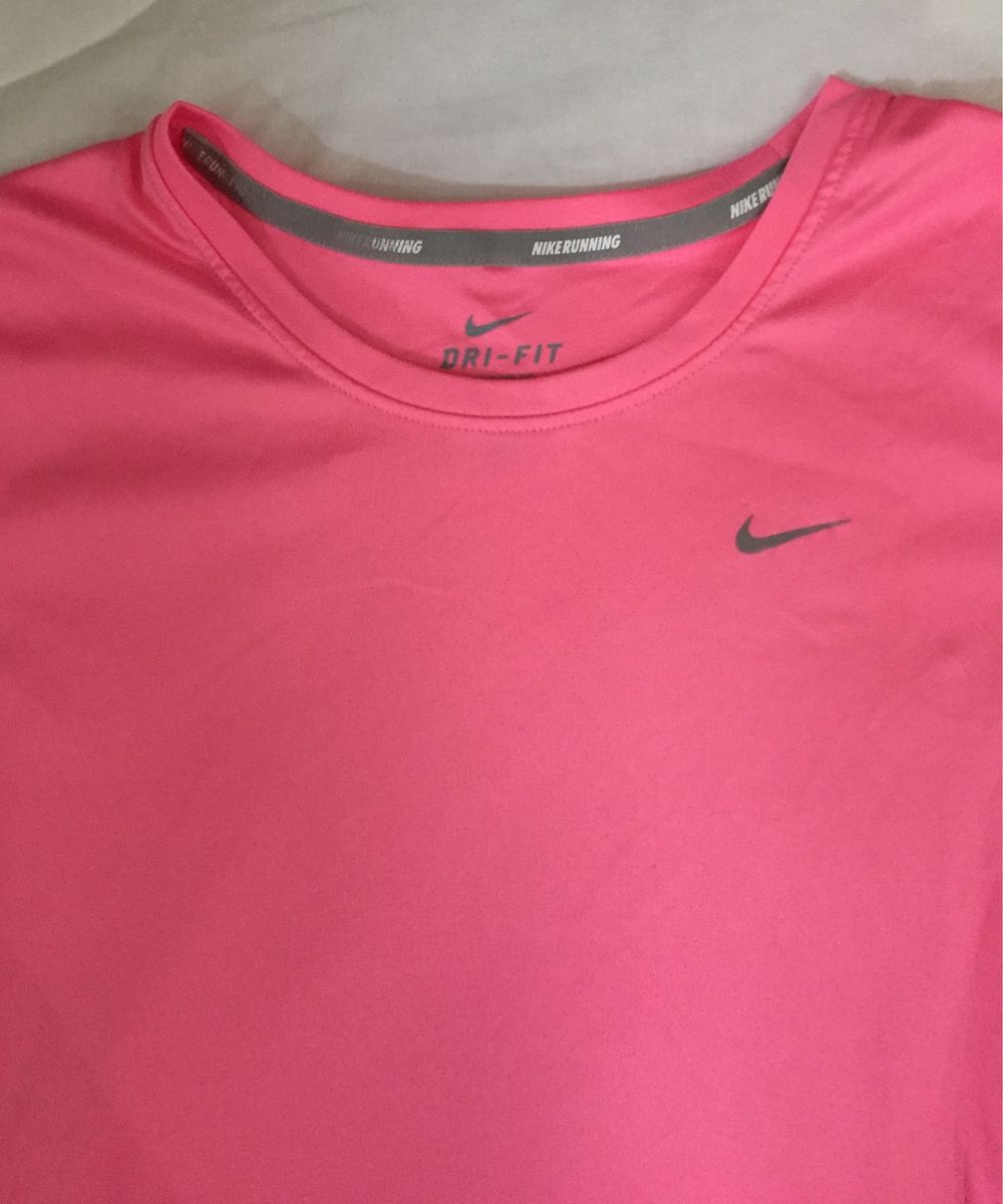 camiseta dry fit feminina adidas