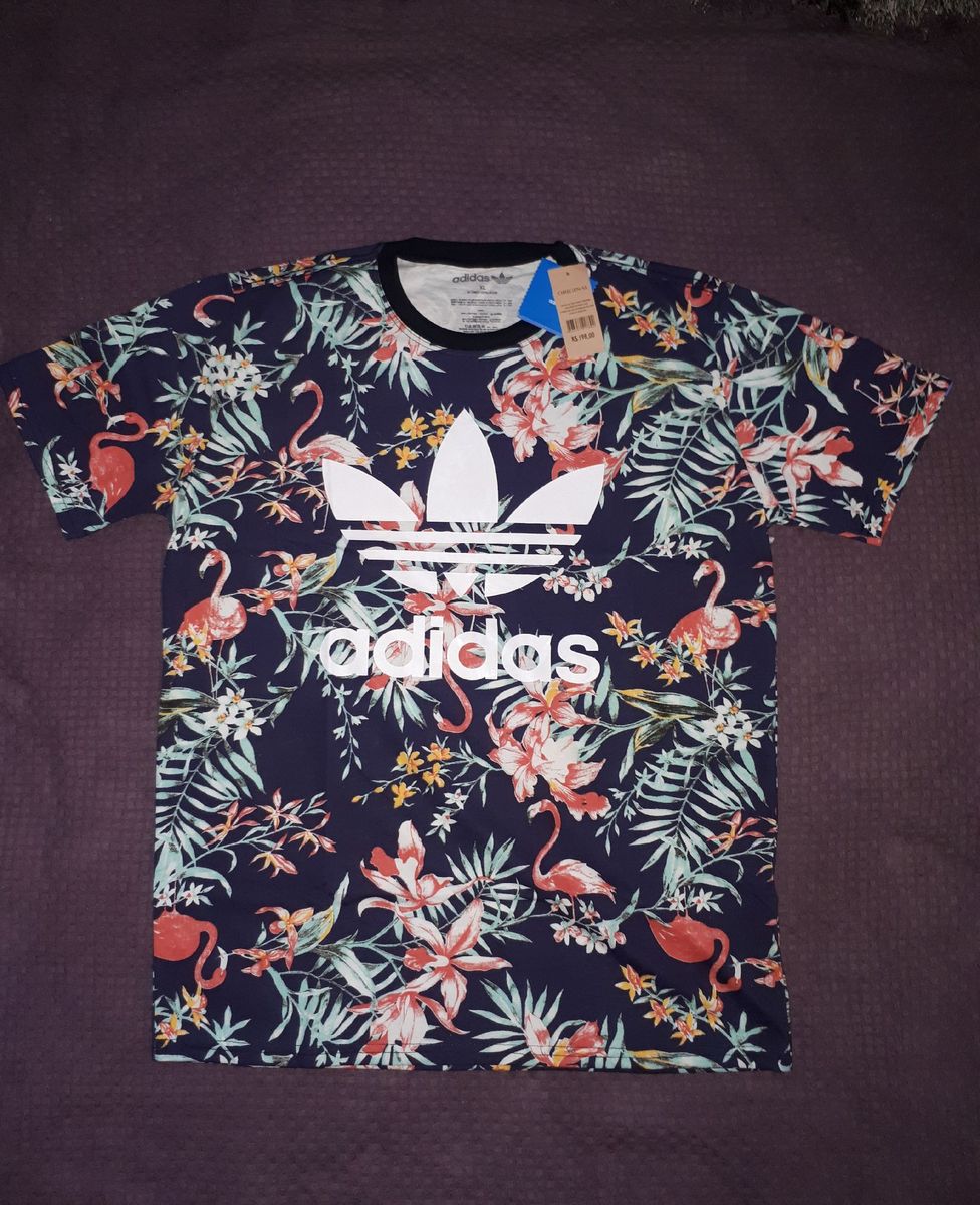 camisa adidas estampada