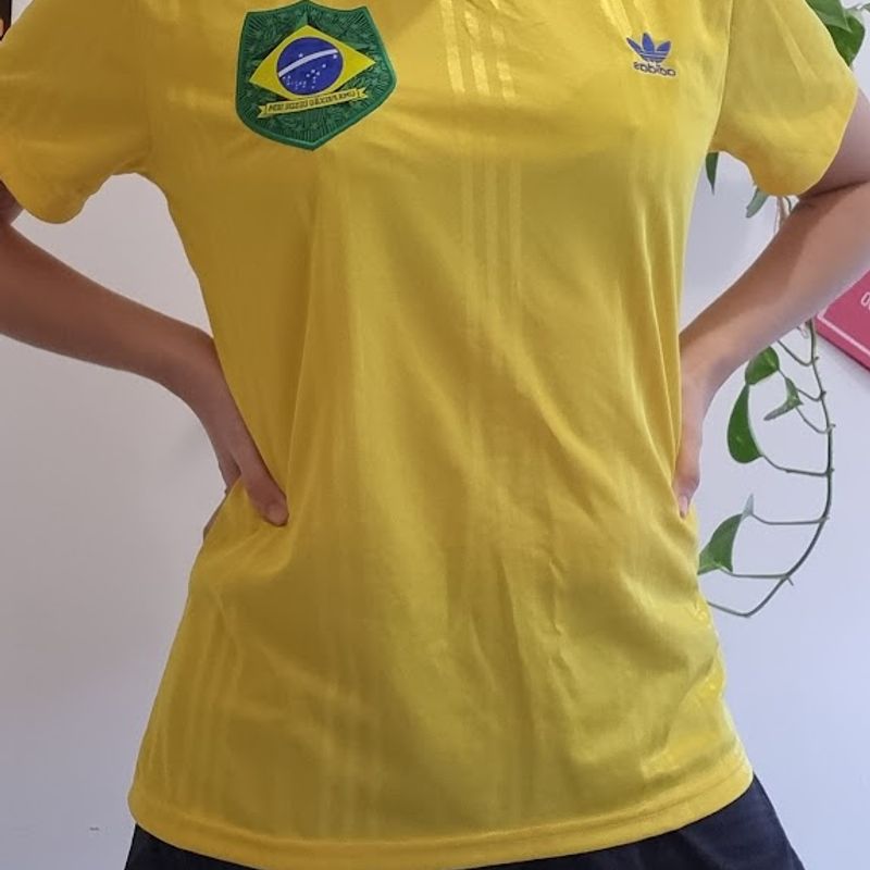 Camiseta Feminina Adidas Brasil Fan Copa do Mundo 2014 Camiseta Feminina Adidas Usado 96452900 enjoei