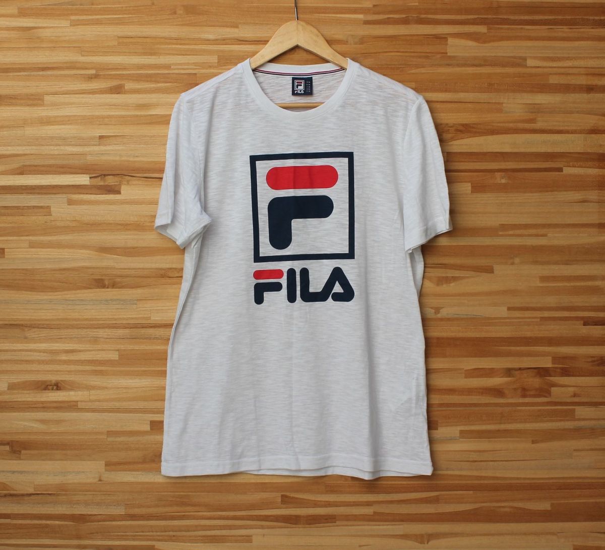 camiseta fila masculina branca