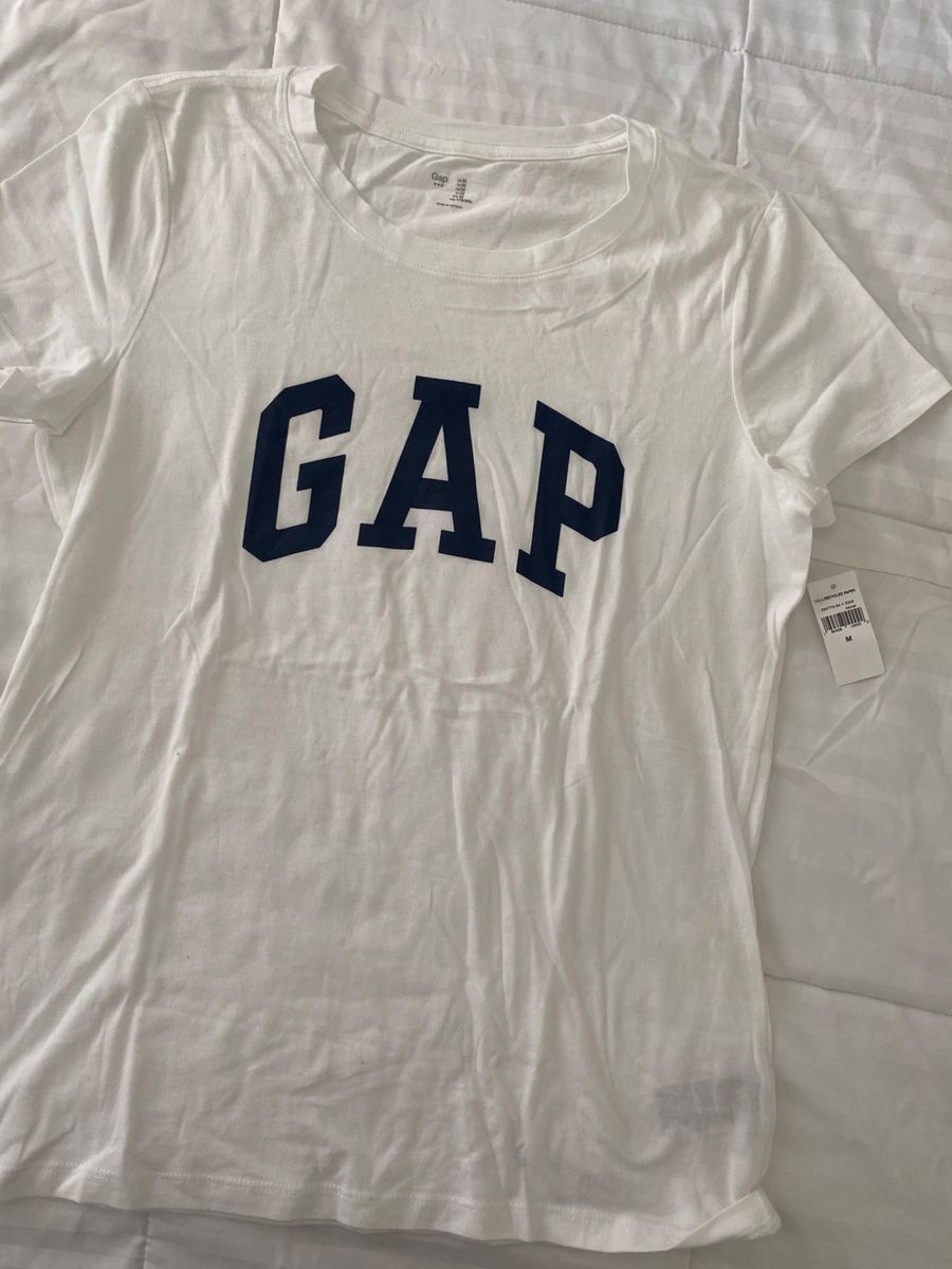 camiseta da gap feminina