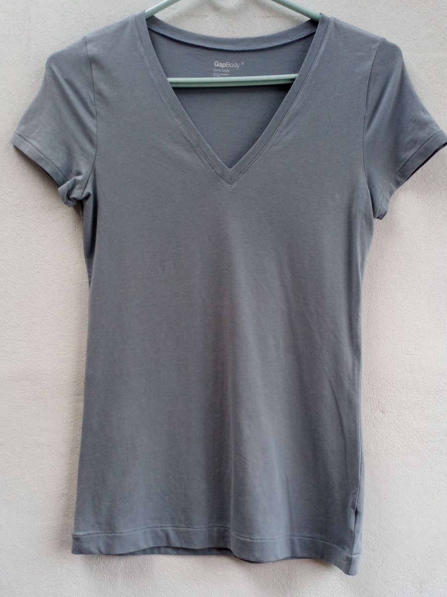camiseta gap feminina
