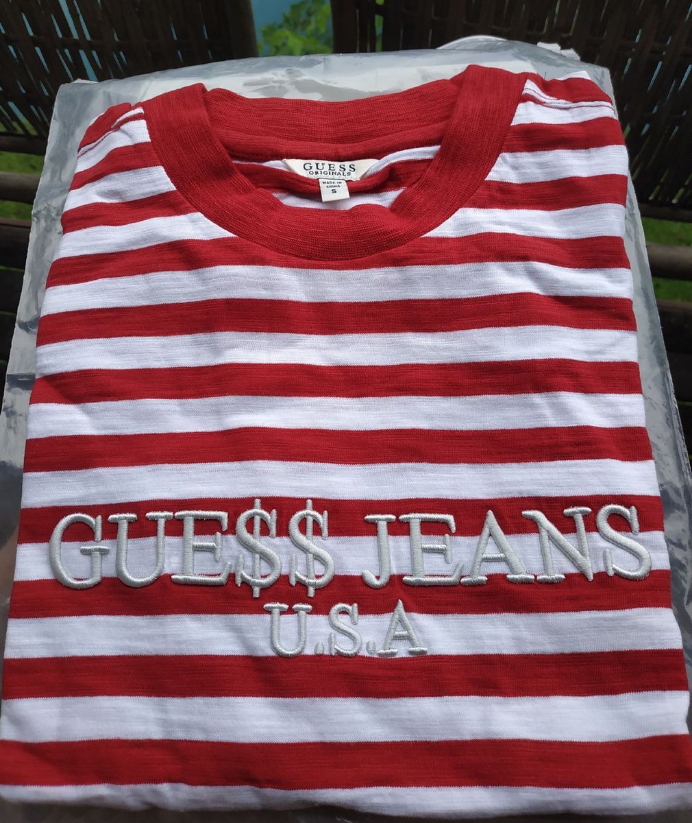 camiseta guess jeans
