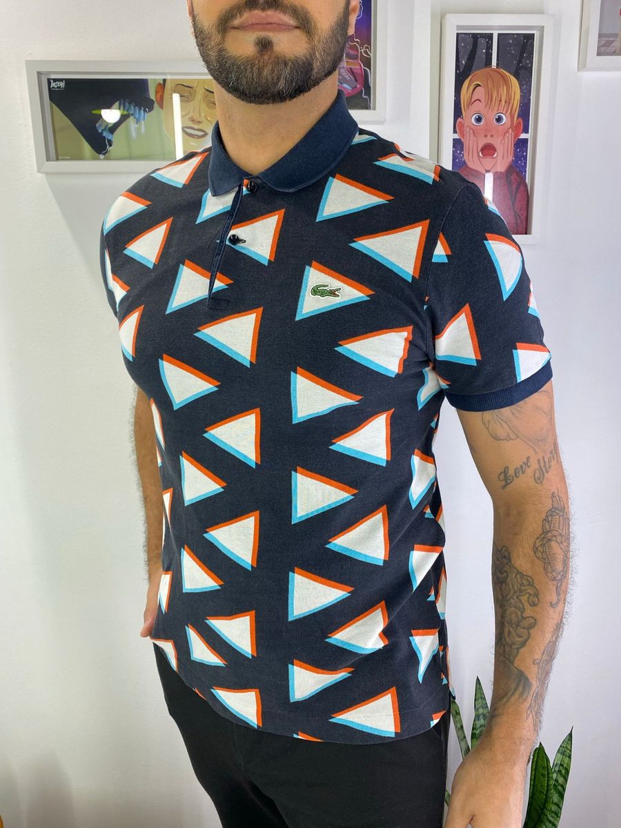 Camiseta La Coste Live 3d Estampada Geométrica Triângulos Anos 80 Retro