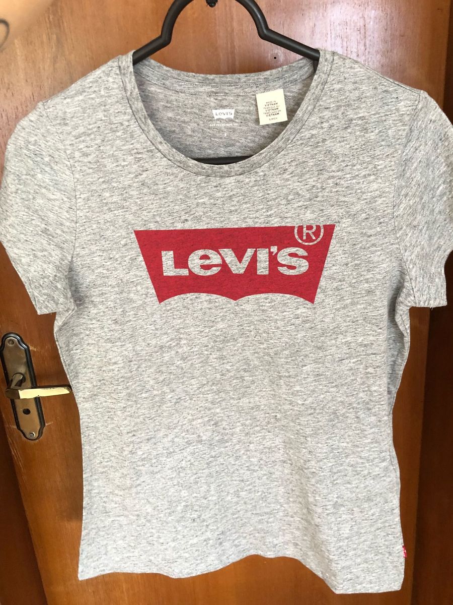 blusa branca levis feminina