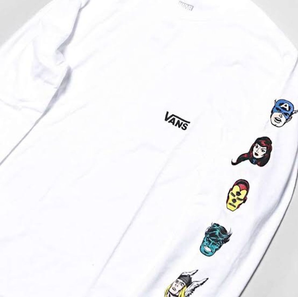 camisa marvel vans