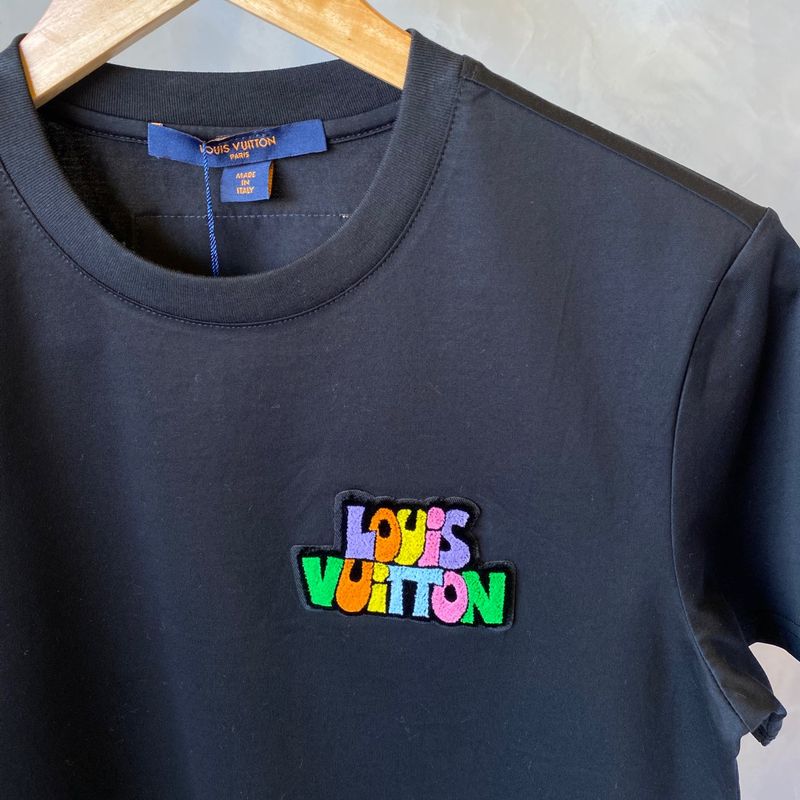 Camiseta Louis Vuitton - Bordada, Camiseta Masculina Louis-Vuitton Usado  66455780