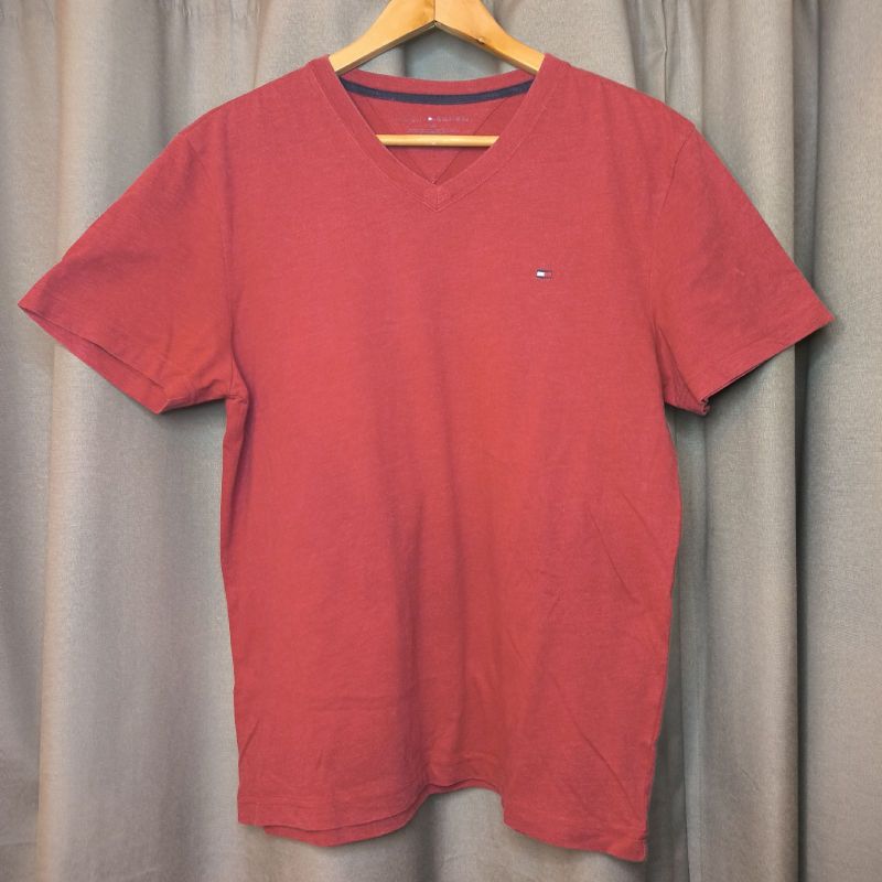 Camiseta Masculina Gola V Vermelha Malha Tommy Hilfiger Original