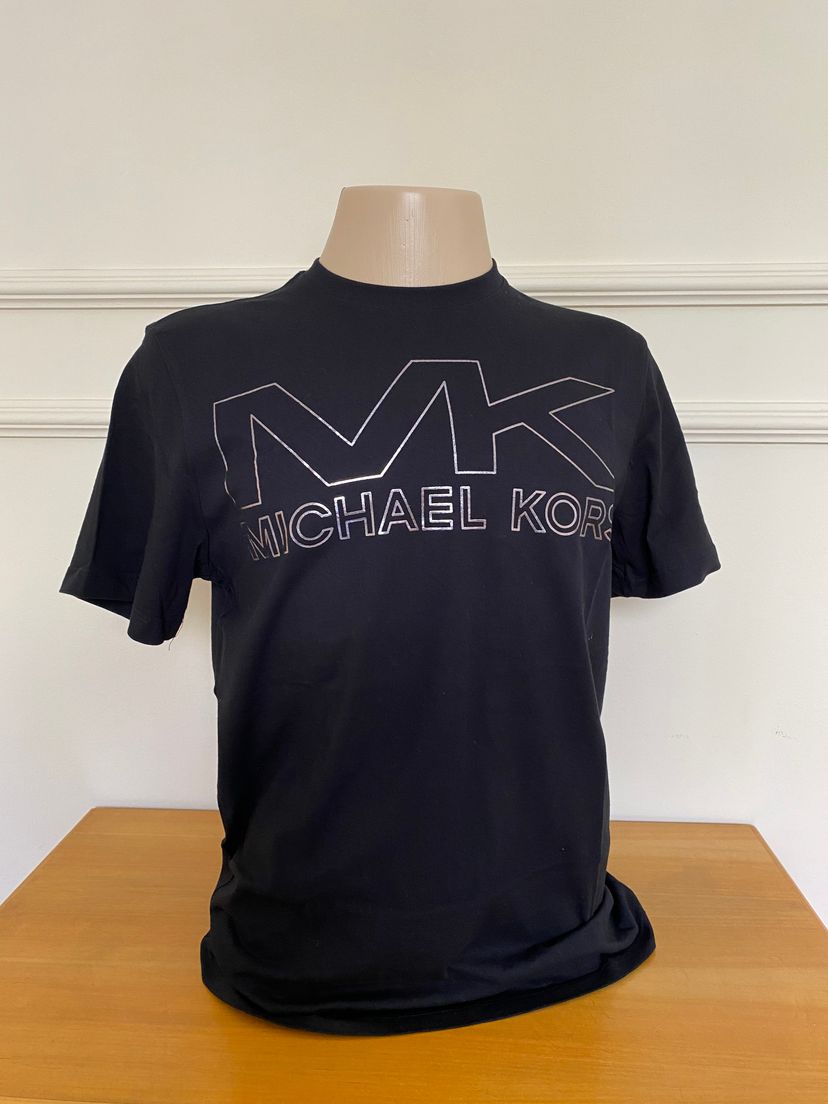 Camiseta Michael Kors Preto Logo Cinza | Camiseta Masculina Michael Kors  Nunca Usado 46859575 | enjoei