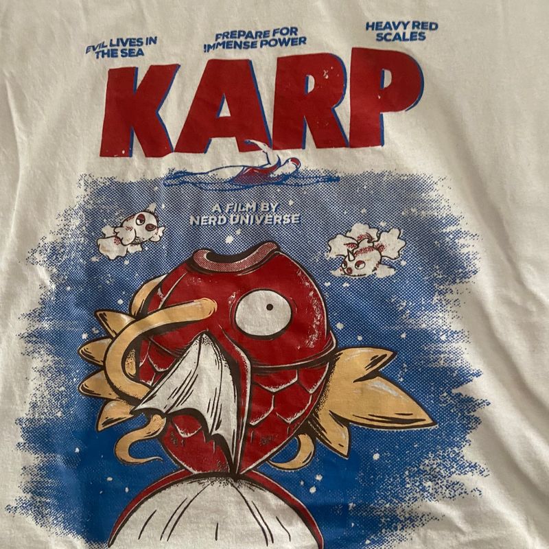 Camisa magikarp discount