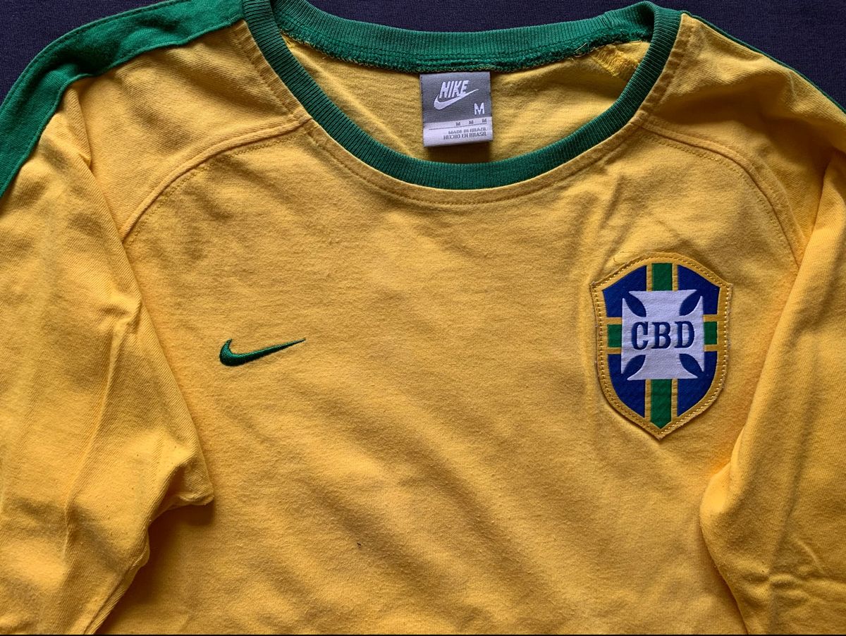 Camiseta Feminina Brasil Nike Verde - Dona Chica Brechó Online