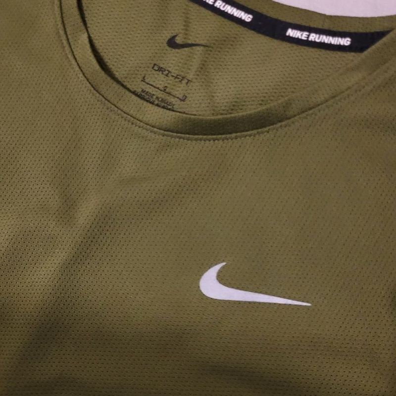 Camiseta Nike Breathe Verde - Tam G | Camiseta Masculina Nike Usado  95040649 | enjoei