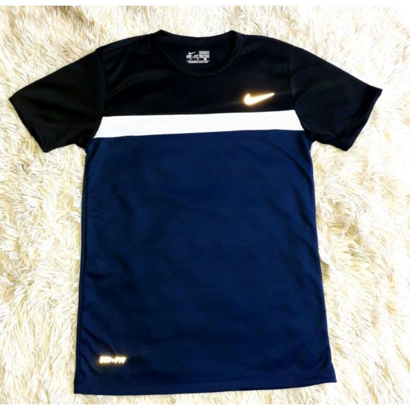 Camiseta hot sale refletiva nike