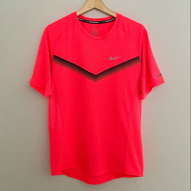 Camisa da best sale nike rosa