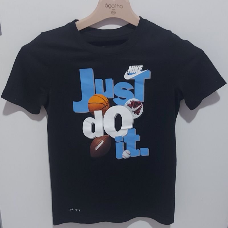 CAMISETA FEMININA - NIKE - TAM. P 14/16 anos - NOVA - Desapegos de Roupas  quase novas ou nunca usadas para bebês, crianças e mamães. 871385