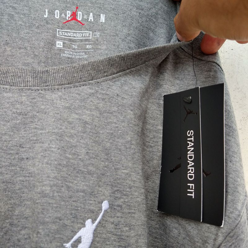 Camiseta Jordan Air Jumpman con logo bordado
