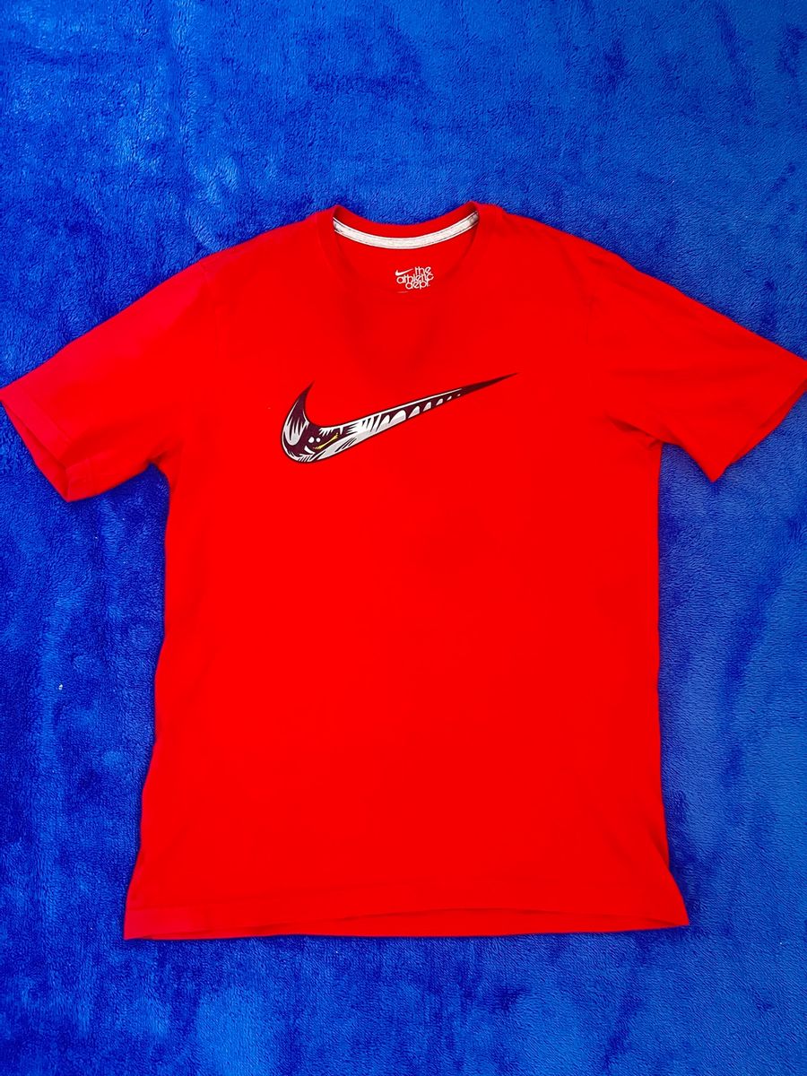 Nike store tee red