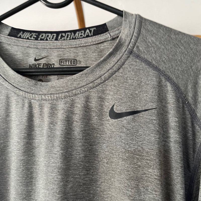 Nike pro combat store dri fit fitted