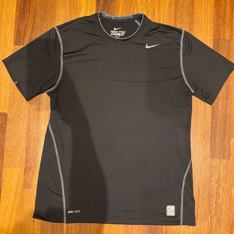 Nike pro 2024 combat camiseta