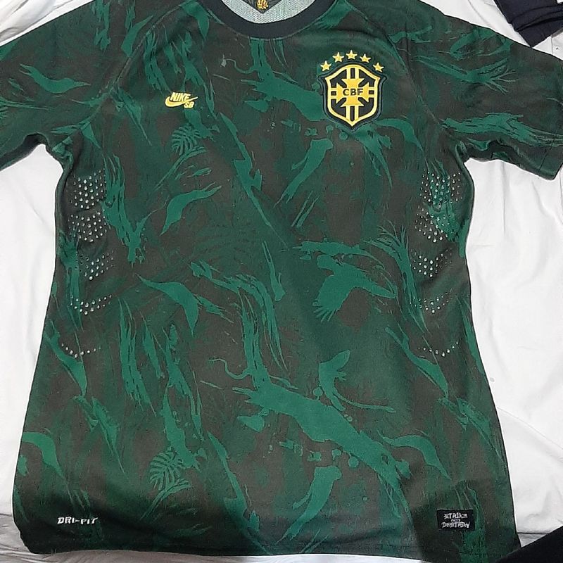 Nike SB x Brasil ナイキSB x ブラジル　ユニフォーム　M Camiseta Nike Sb X Brasil Edição Limitada | Camiseta Masculina