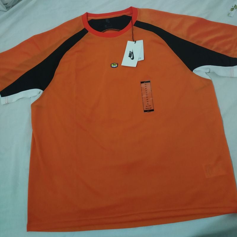 Camiseta Nike Tn Laranja | Camiseta Masculina Nike Nunca Usado 76541162