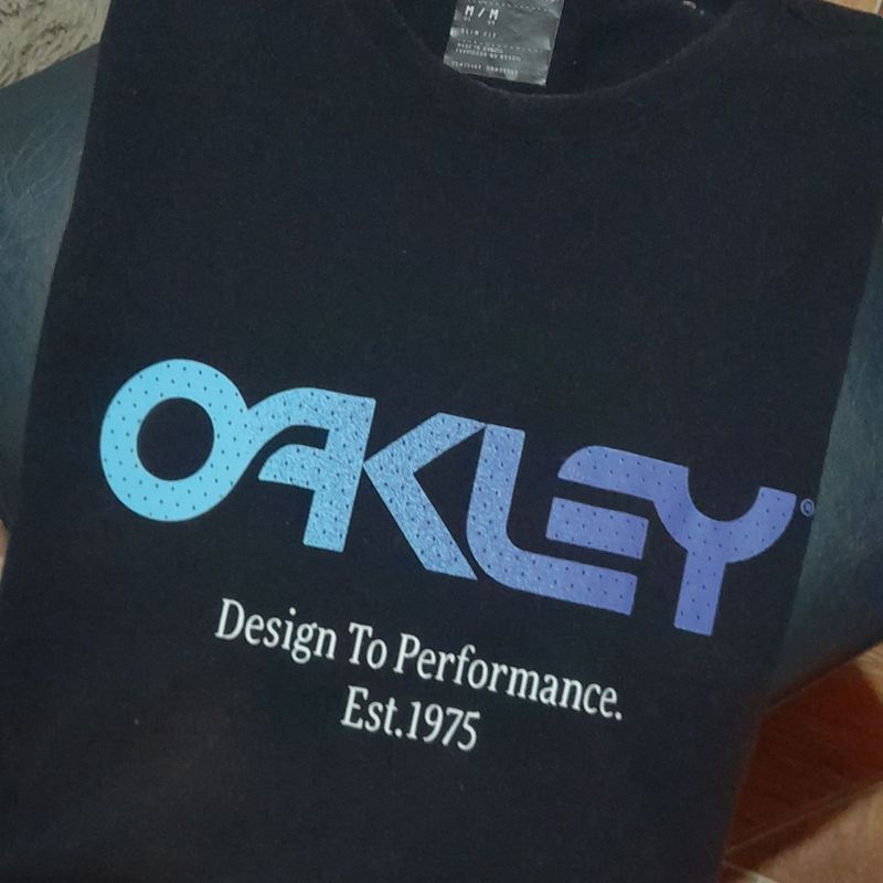 Camiseta Oakley Azul, Camiseta Feminina Oakley Usado 76612805, enjoei