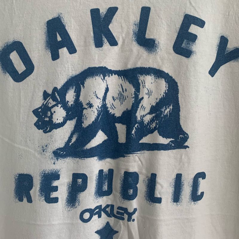 Camiseta Oakley Bear Republic - Camiseta Oakley Bear Republic - Oakley