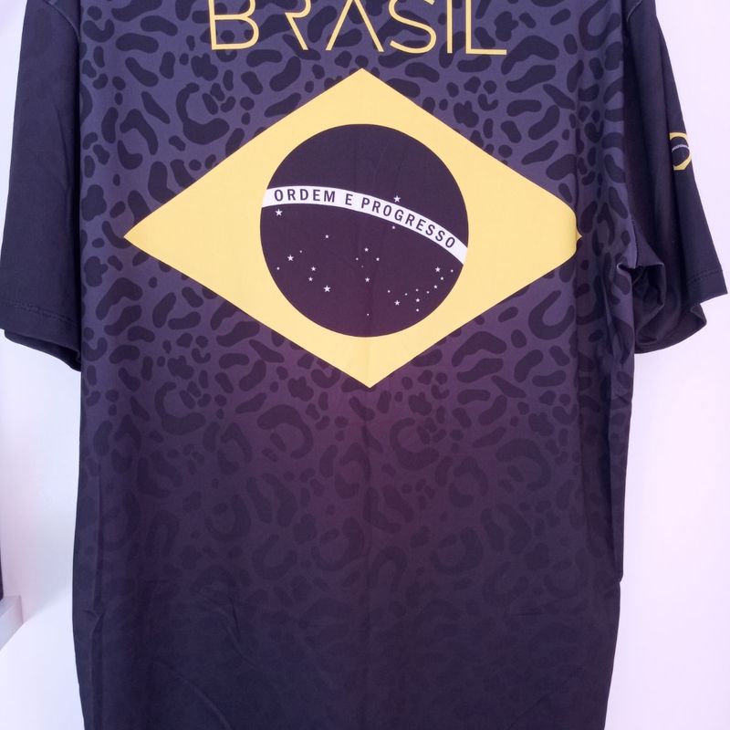 Camiseta Preta Brasil
