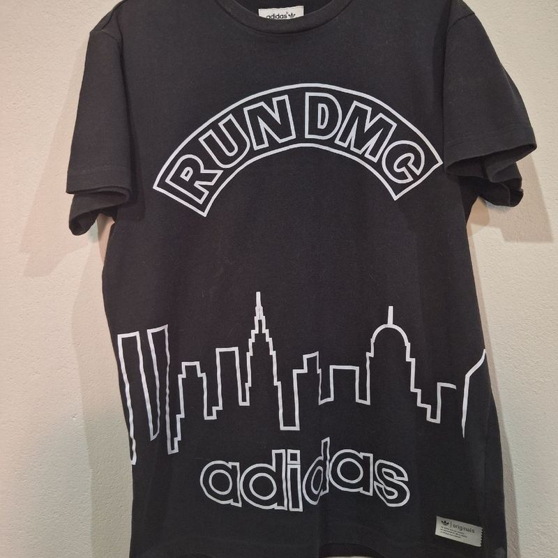 Camiseta run dmc store adidas