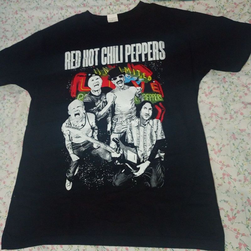 RED HOT CHILI PEPPERS UNLIMITED Tシャツ Camiseta Red Hot Chili Peppers Turnê Unlimited Love 2023 | Usado
