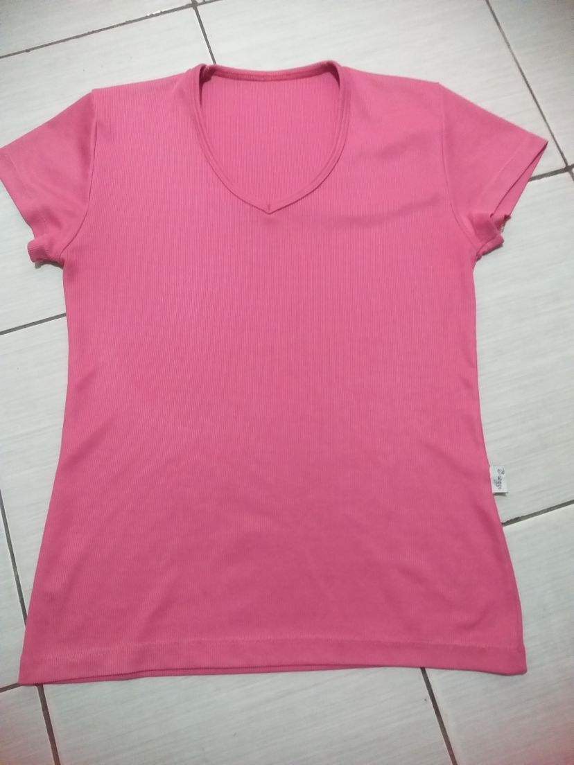 Camiseta Rosa Brezzi | Camiseta Feminina Brezzi Usado 88729148 | enjoei