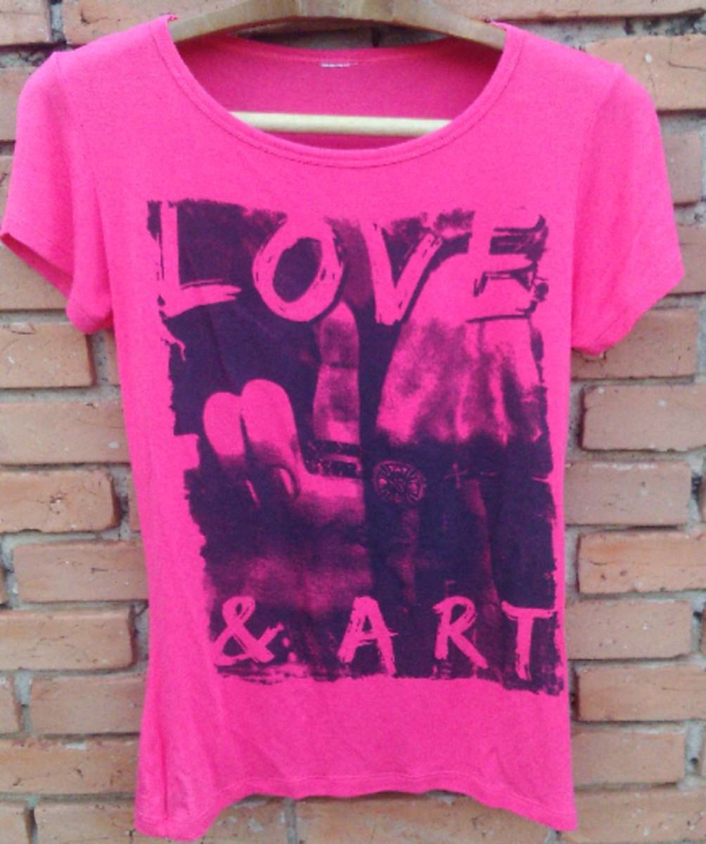 camiseta rosa com estampa - camisetas sem-marca
